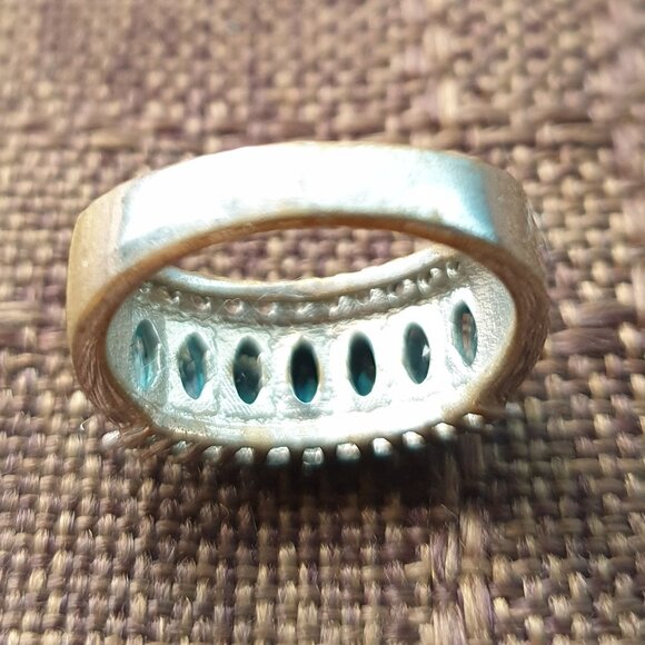 ✨ Elegant Vintage Austrian Blue & White Crystal Silver Plated Ring ✨ - Picture 6 of 11